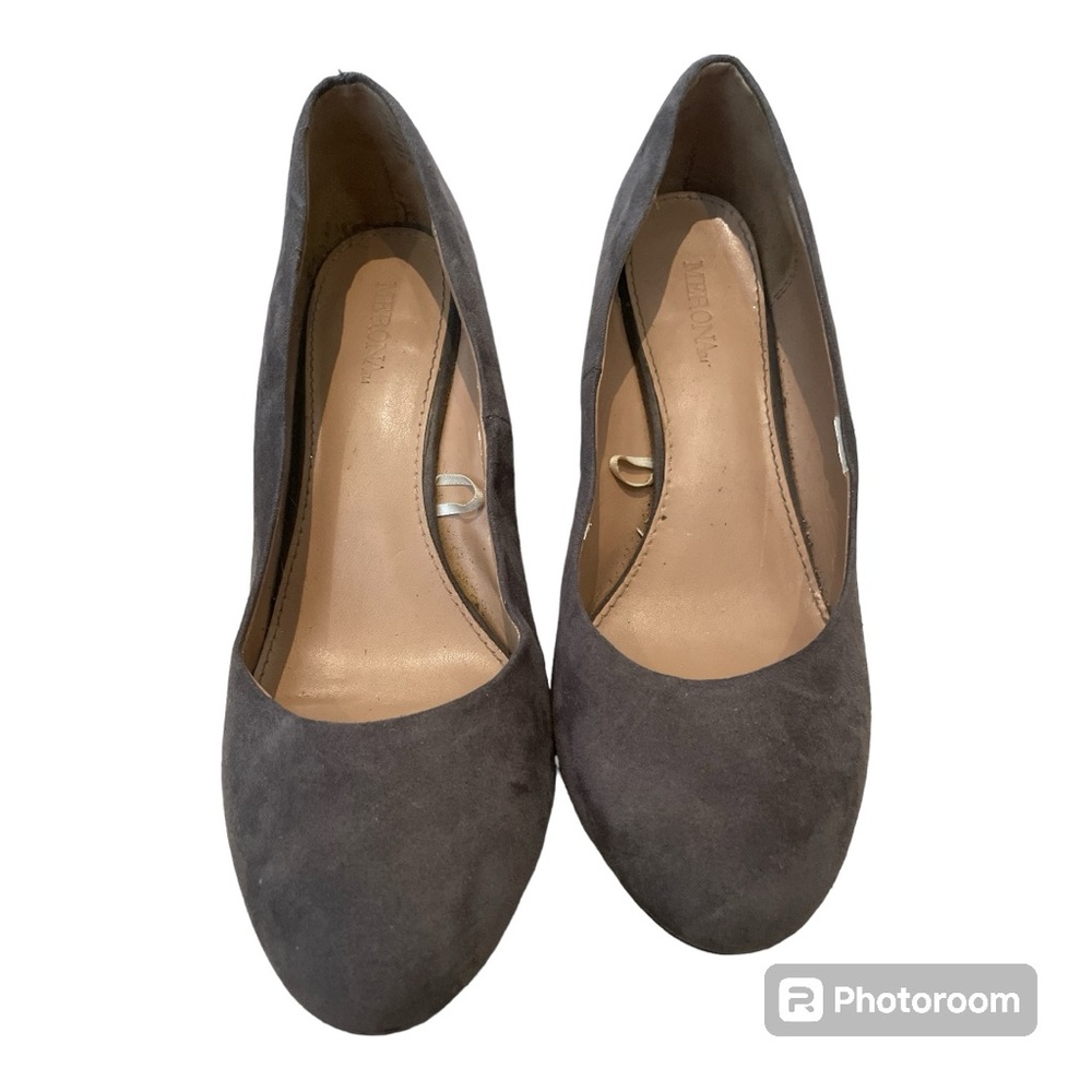 Merona 7.5 shoes used grey wedge heel